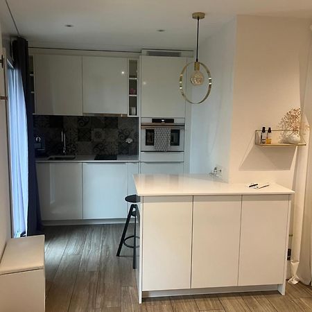 Beautiful Cocoon Apartment Нюшател Екстериор снимка